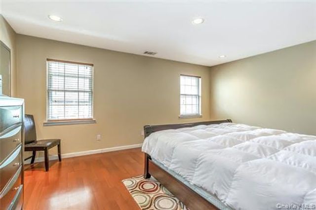 6 Manors Drive, Jericho, NY 11753
