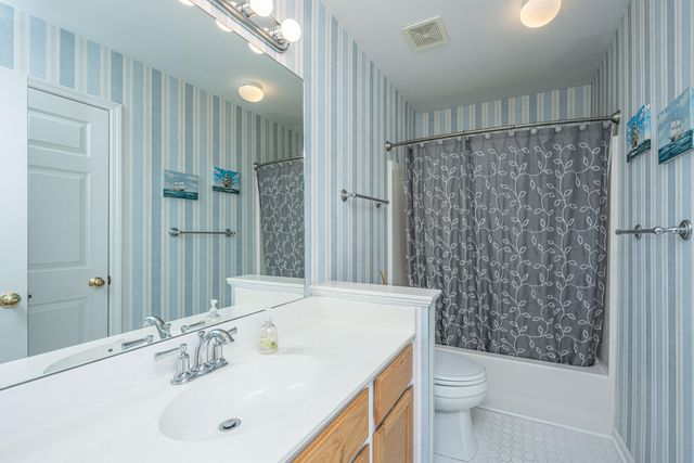 2794 Seastrand Lane, Mount Pleasant, SC 29466