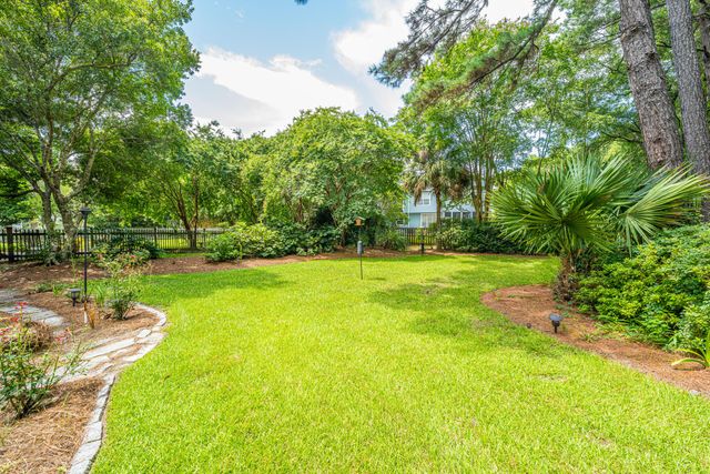 2794 Seastrand Lane, Mount Pleasant, SC 29466