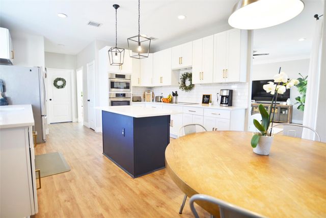 506 Windsor Drive, Friendswood, TX 77546