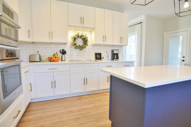 506 Windsor Drive, Friendswood, TX 77546