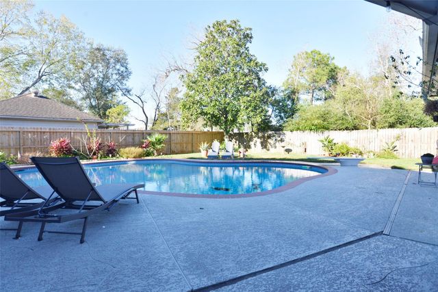 506 Windsor Drive, Friendswood, TX 77546