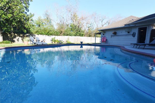 506 Windsor Drive, Friendswood, TX 77546