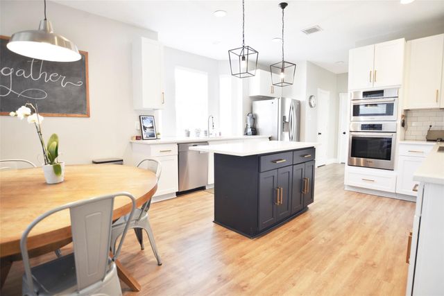 506 Windsor Drive, Friendswood, TX 77546