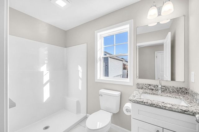 39 Wallace St, Springfield, MA 01119