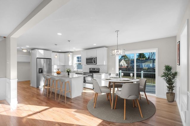 39 Wallace St, Springfield, MA 01119