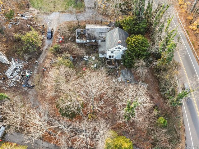 372 Main St, East Setauket, NY 11733