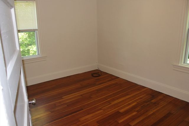 124 Dunham St 1, Attleboro, MA 02703