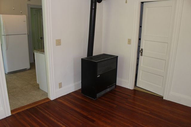 124 Dunham St 1, Attleboro, MA 02703