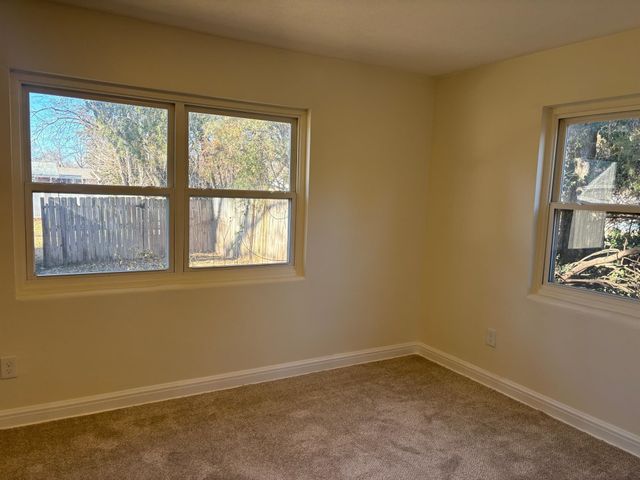 1863 S CHAUTAUQUA, Wichita, KS 67211