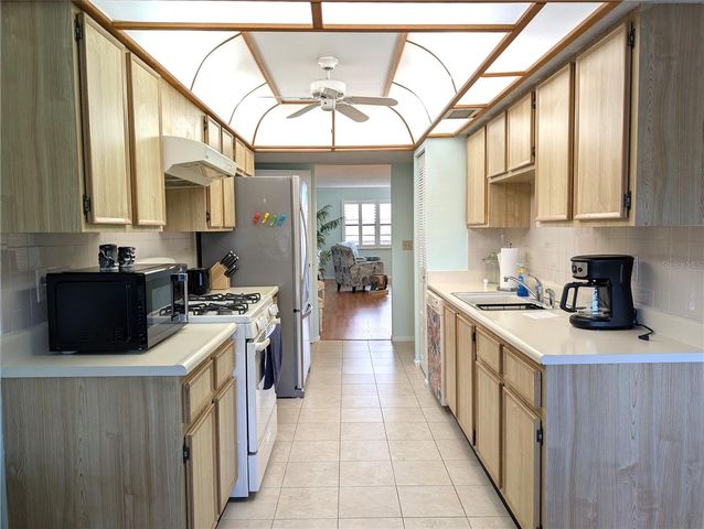 8198 TERRACE GARDEN DRIVE N 409, St Petersburg, FL 33709