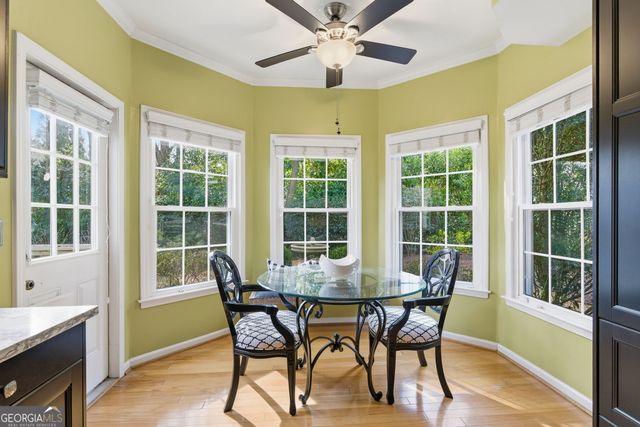 1073 Shady Valley Place, Atlanta, GA 30324