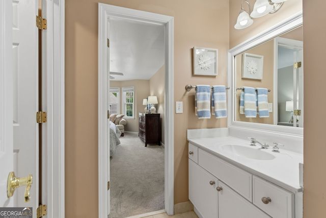 1073 Shady Valley Place, Atlanta, GA 30324