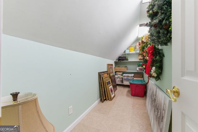 1073 Shady Valley Place, Atlanta, GA 30324