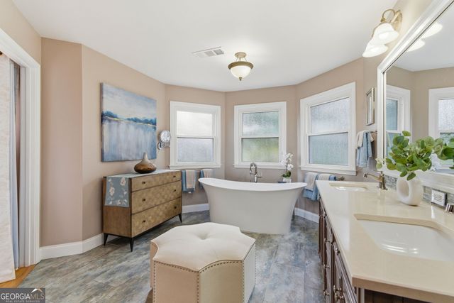 1073 Shady Valley Place, Atlanta, GA 30324