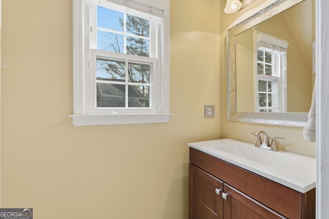 1073 Shady Valley Place, Atlanta, GA 30324