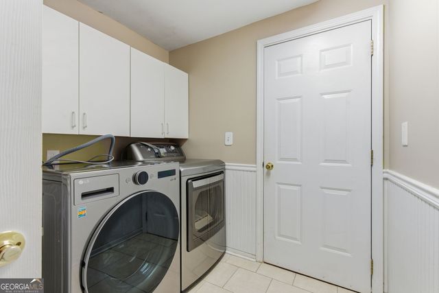 1073 Shady Valley Place, Atlanta, GA 30324