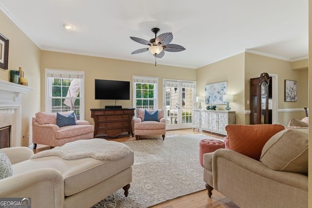 1073 Shady Valley Place, Atlanta, GA 30324