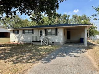 306 Cravens Street, Sikeston, MO 63801