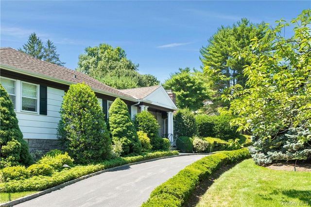 40 Meadow Road, Scarsdale, NY 10583