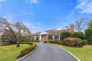 40 Meadow Road, Scarsdale, NY 10583