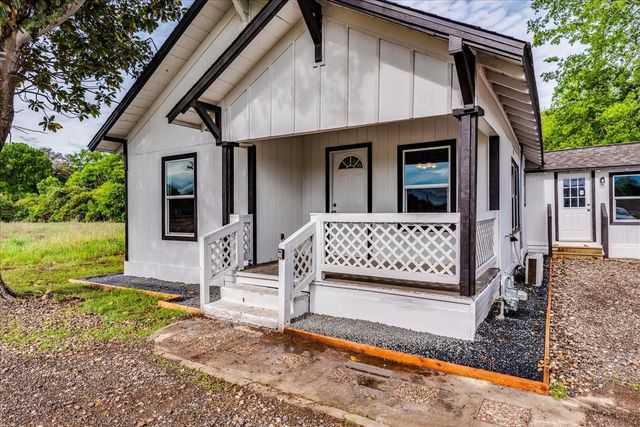 112 Gazley ST A, Smithville, TX 78957