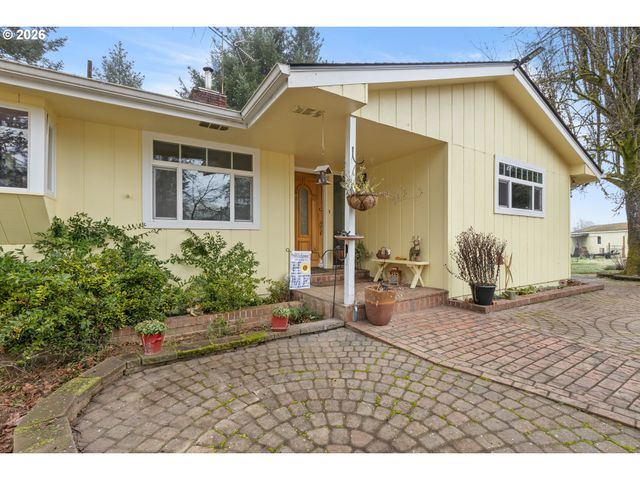 674 YOUNGS Ln, Roseburg, OR 97471