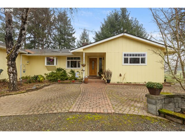 674 YOUNGS Ln, Roseburg, OR 97471