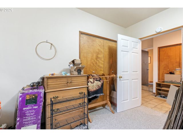 674 YOUNGS Ln, Roseburg, OR 97471