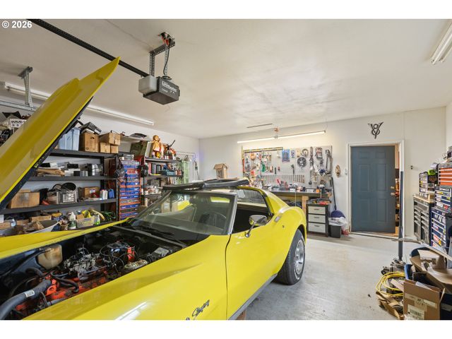 674 YOUNGS Ln, Roseburg, OR 97471