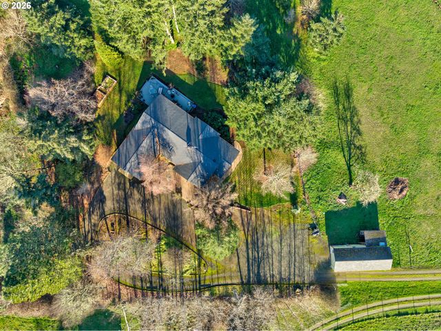 674 YOUNGS Ln, Roseburg, OR 97471