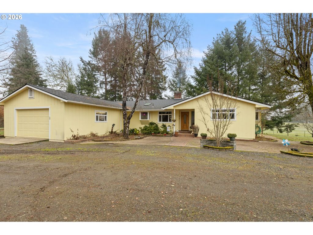 674 YOUNGS Ln, Roseburg, OR 97471