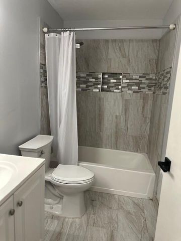 4151 EASTRIDGE Circle, Deerfield Beach, FL 33064