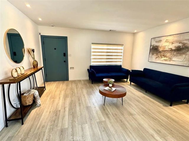 3460 W 71st, Los Angeles, CA 90043