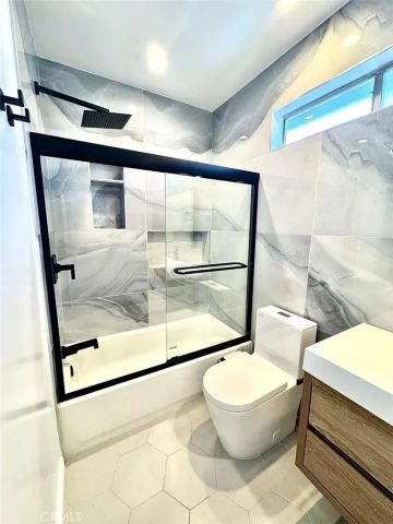 3460 W 71st, Los Angeles, CA 90043