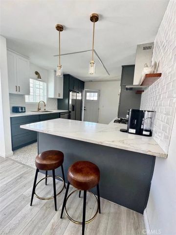 3460 W 71st, Los Angeles, CA 90043