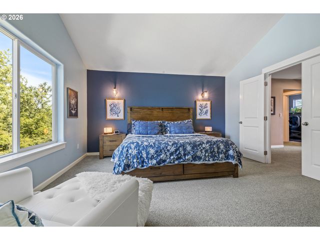 555 N DECLARATION Dr, Carlton, OR 97111