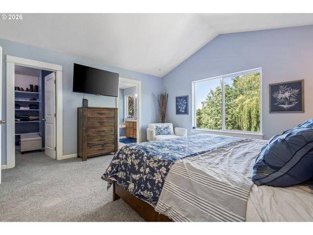 555 N DECLARATION Dr, Carlton, OR 97111