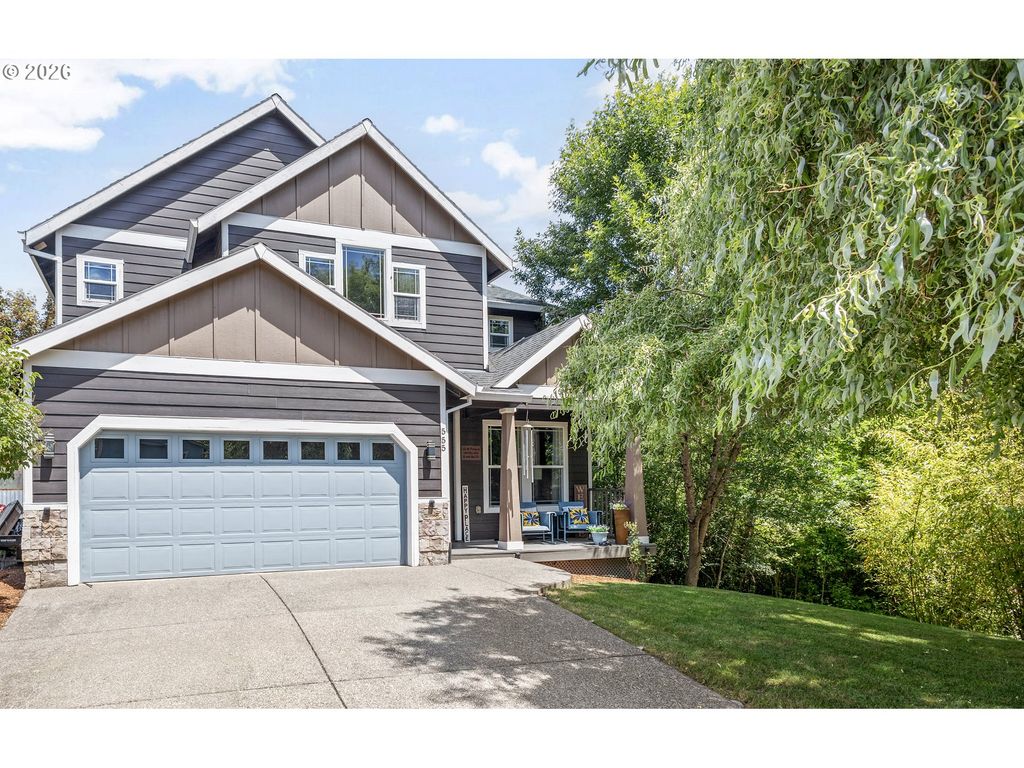 Image 1 of property listing at 555 N DECLARATION Dr, Carlton, OR 97111