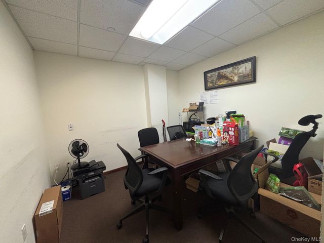 13620 38 Avenue 10G, Flushing, NY 11354