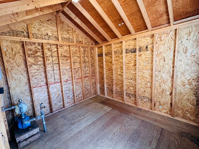 240 Mccarthy Ave, Chicopee, MA 01020