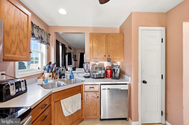 123 4TH ST, Shenandoah Junction, WV 25442