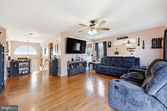 123 4TH ST, Shenandoah Junction, WV 25442
