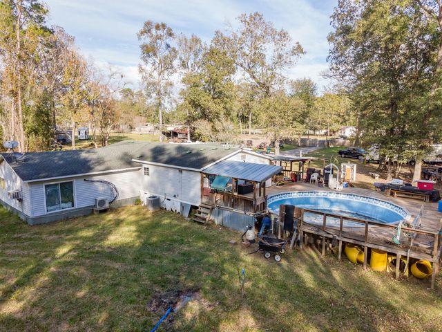 17 W Old Field Drive, Huffman, TX 77336