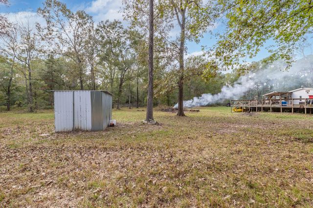 17 W Old Field Drive, Huffman, TX 77336