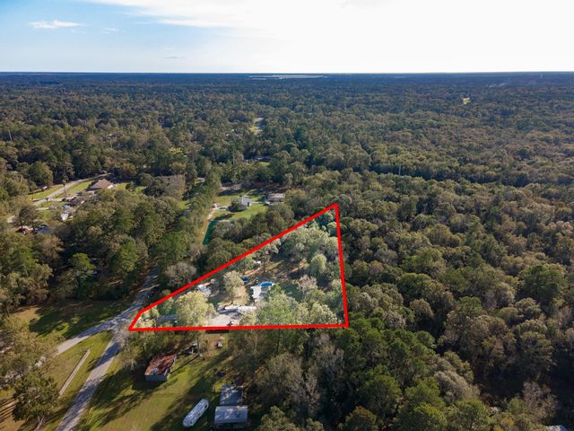 17 W Old Field Drive, Huffman, TX 77336