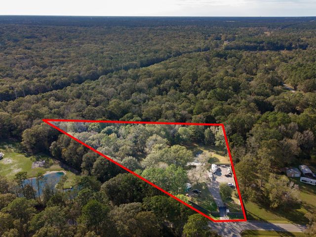 17 W Old Field Drive, Huffman, TX 77336