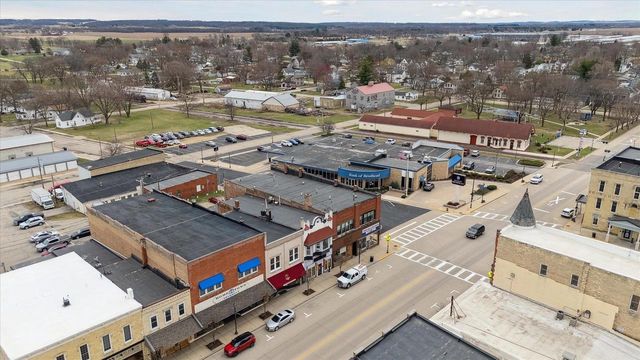 1040 1st Center Avenue, Brodhead, WI 53520