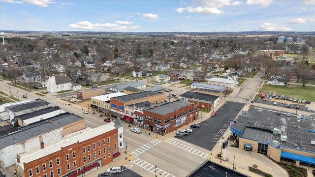 1040 1st Center Avenue, Brodhead, WI 53520