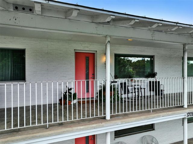 1208 Enfield RD 202, Austin, TX 78703